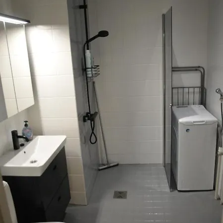 Apartment For Six Near Railway Station