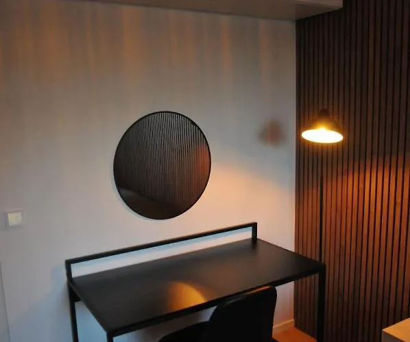 Apartament For Six Near Railway Station *